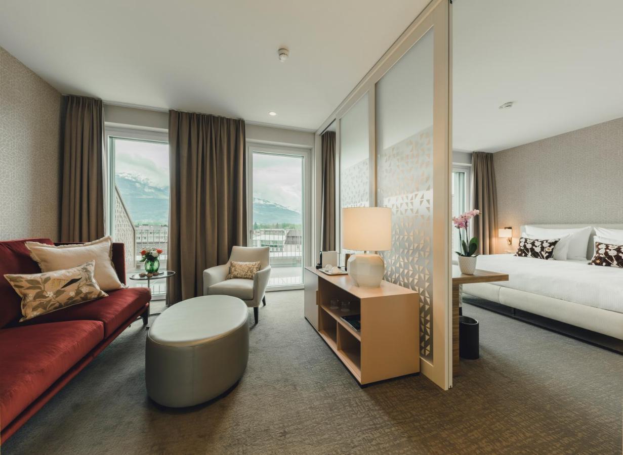 Central By Residence Hotel 瓦杜兹 外观 照片