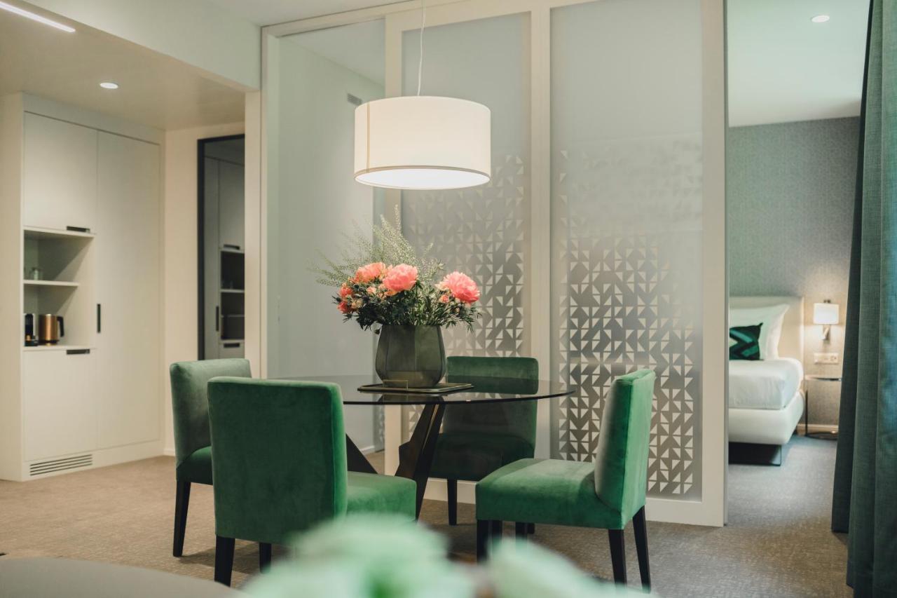 Central By Residence Hotel 瓦杜兹 外观 照片